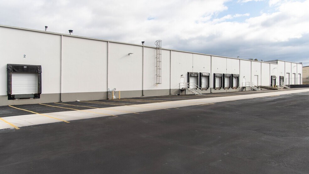 More Photos Of 6813 Ruppsville Rd, Allentown Distribution For Lease