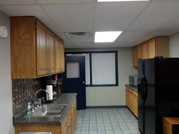 More Photos Of 1023 N Victor Ave, Tulsa Manufacturing For Lease