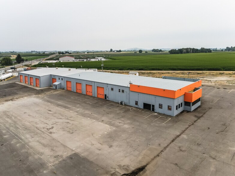 More Photos Of 501 Stover Rd, Grandview Industrial For Sale