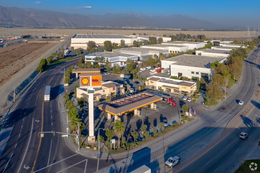 More Photos Of 5200 Rivergrade Rd, Irwindale Freestanding For Lease