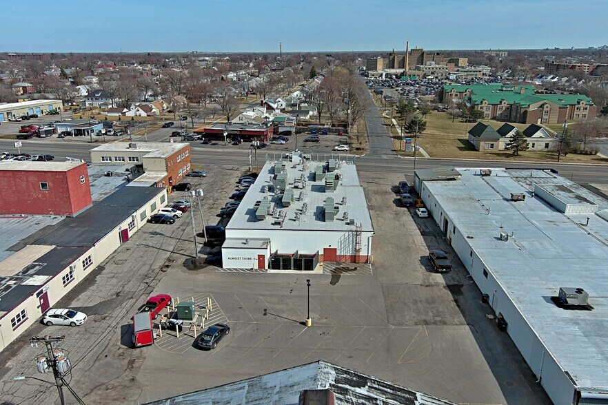 More Photos Of 1516 Military Rd, Buffalo Restaurant For Lease