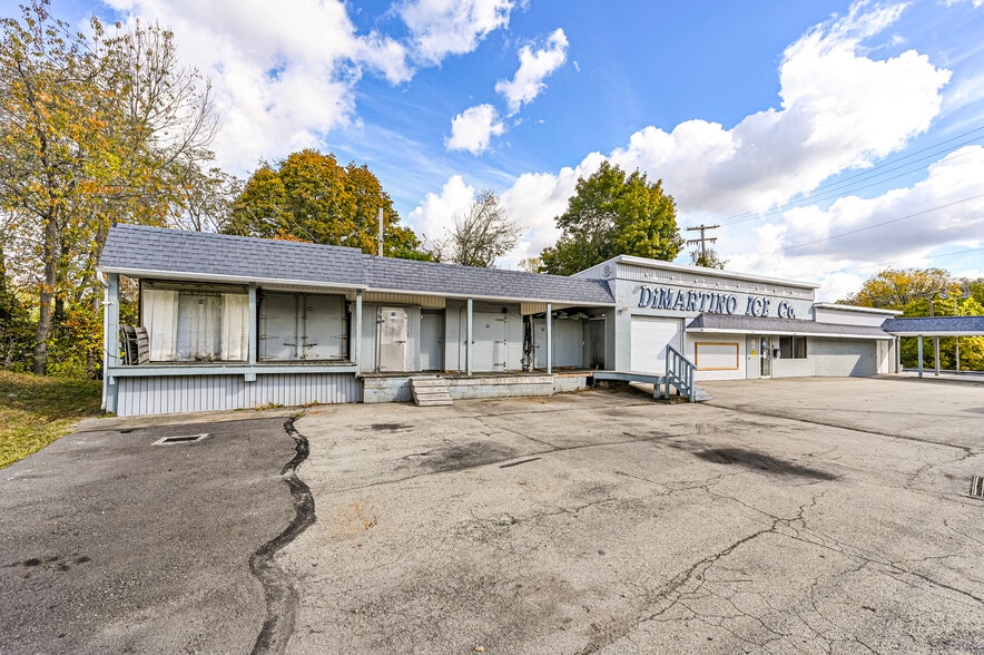 More Photos Of 305 Division St, Jeannette Distribution For Sale