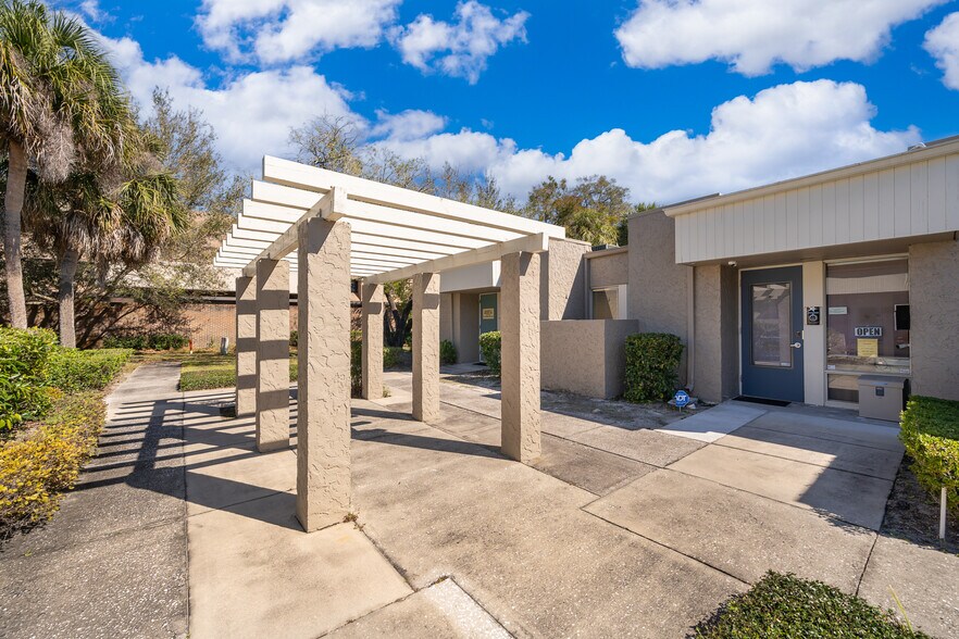 More Photos Of 331 N Maitland Ave, Maitland Medical For Sale