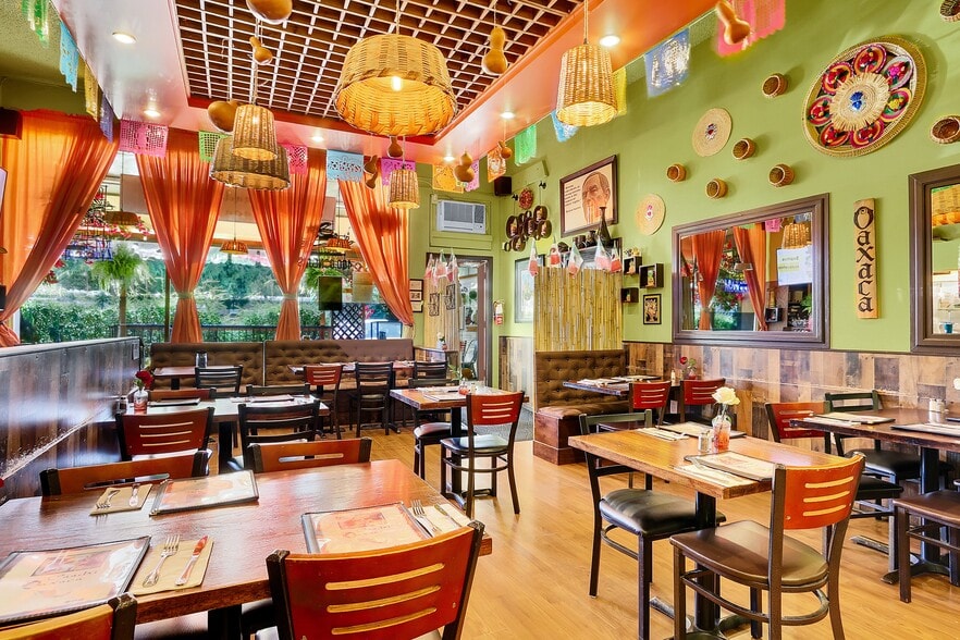 More Photos Of 8030 Railroad Ave SE, Snoqualmie Supermarket For Sale