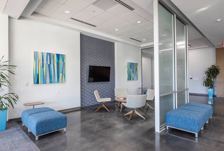 More Photos Of 7000 Midland Blvd, Amelia Office For Lease