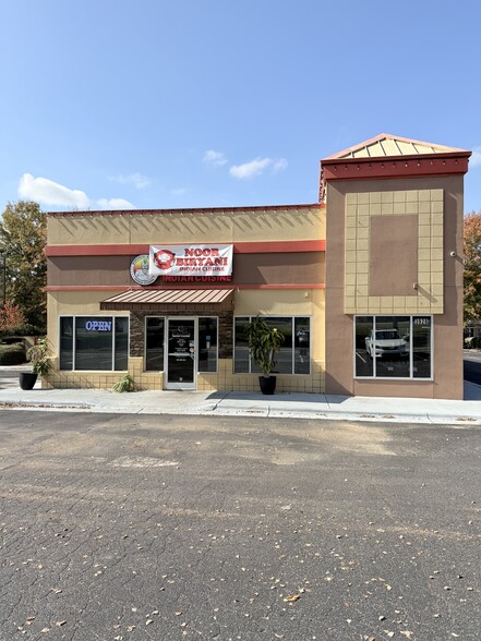 Primary Photo Of 3928 Sedgebrook St, High Point Fast Food For Lease