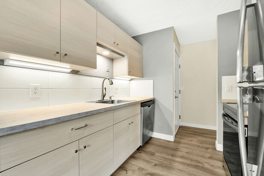 More Photos Of 4147-4153 SE 37th Ave, Portland Apartments For Sale