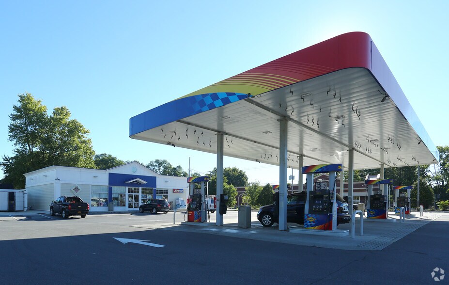 More Photos Of 3159 Troy Schenectady Rd, Schenectady Service Station For Sale