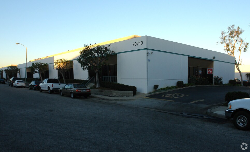 More Photos Of 20710 Manhattan Pl, Torrance Light Manufacturing For Lease