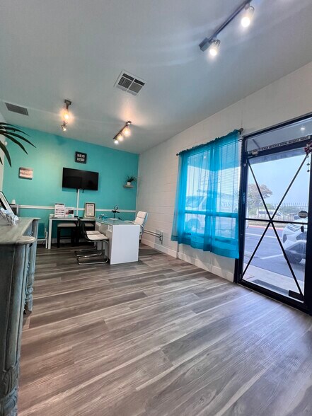 More Photos Of 120 N Pacific St, San Marcos Manufacturing For Lease