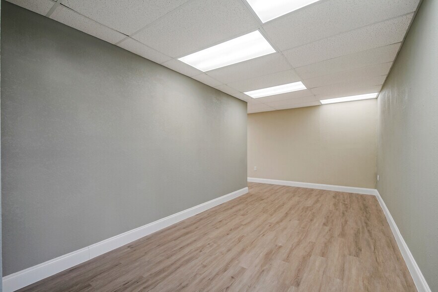 More Photos Of 440 Plumosa Ave, Casselberry Warehouse For Lease