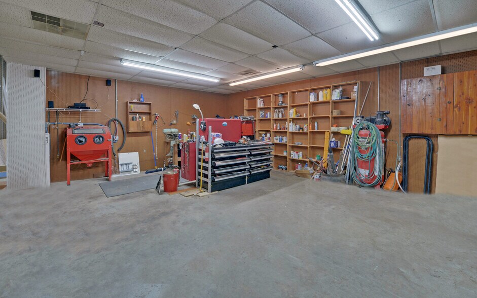 More Photos Of 250 E Currahee St, Toccoa Warehouse For Sale