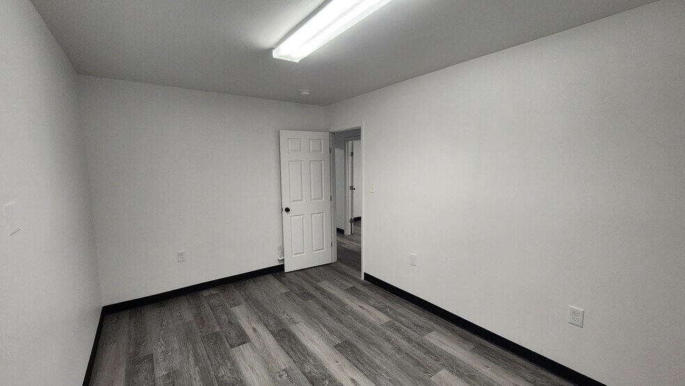 More Photos Of 720 Good Hope St, Norco Industrial For Sale