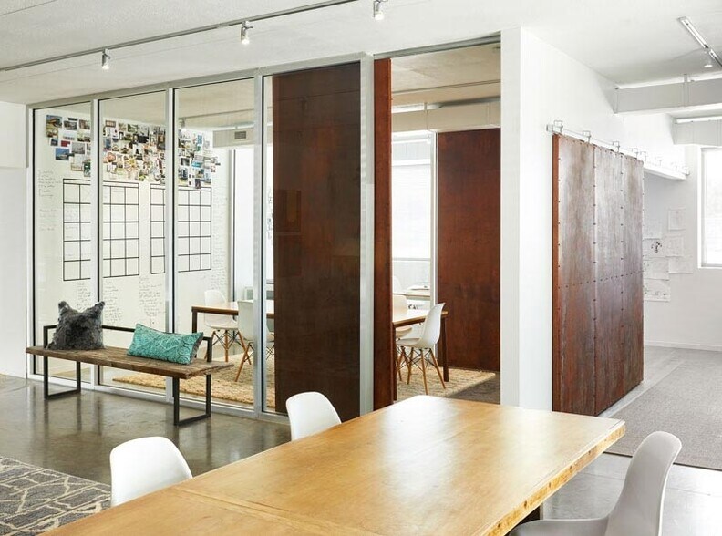More Photos Of 5411 Centennial Blvd, Nashville Office For Lease