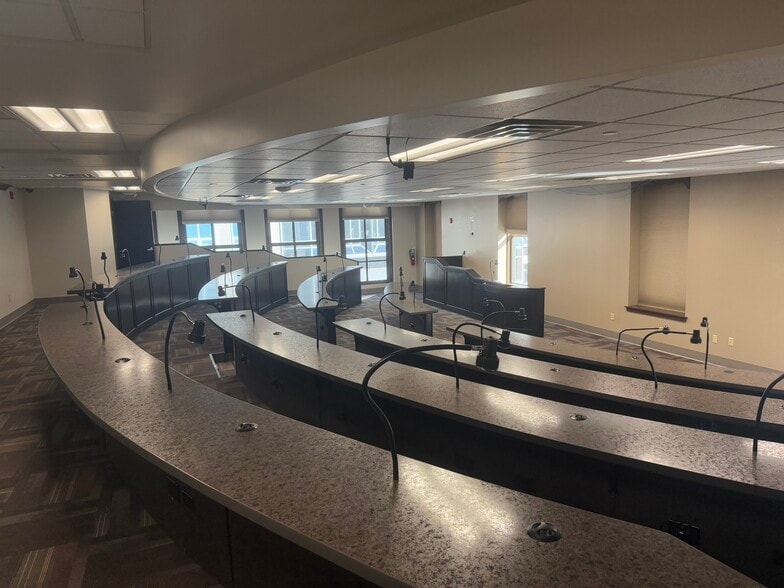 More Photos Of 120 Boulevard of the Allies, Pittsburgh Office For Sale