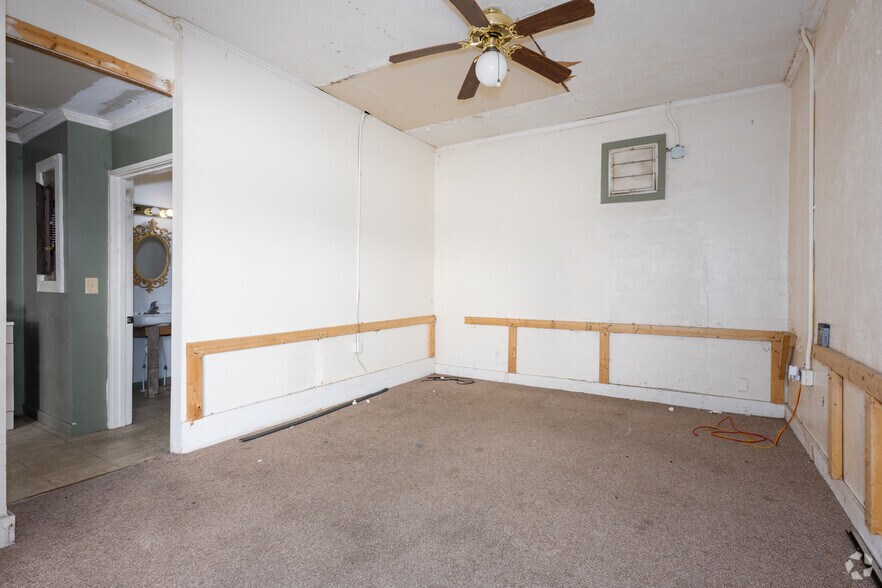 More Photos Of 9597 US Highway 29 Business, Ruffin Storefront Retail Residential For Sale