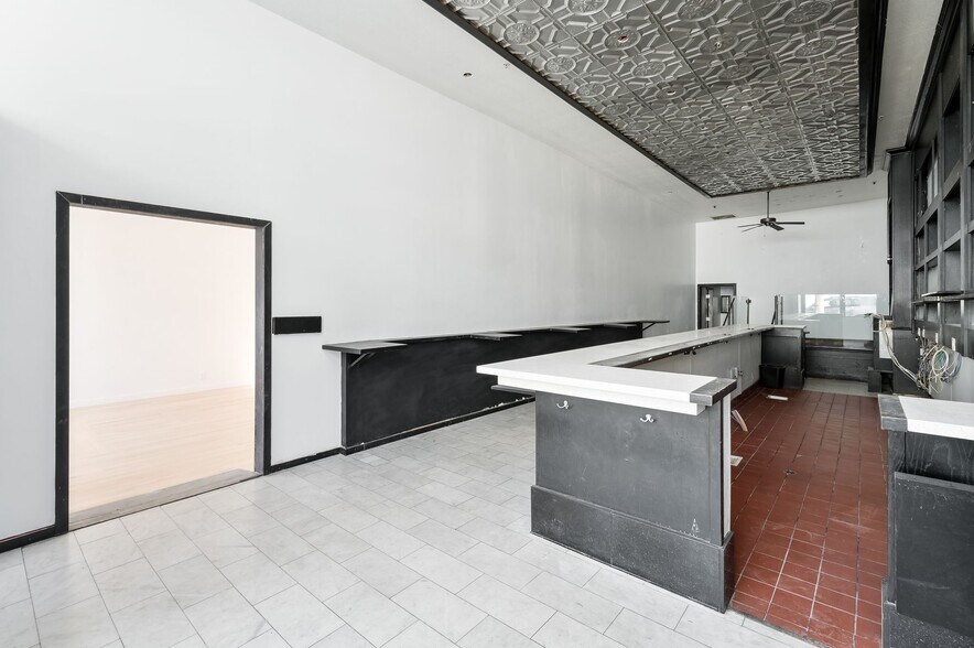 More Photos Of 1815-1819 Market St, San Francisco Storefront For Lease