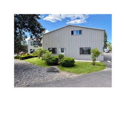 More Photos Of 940 SE 9th St, Bend Warehouse For Lease