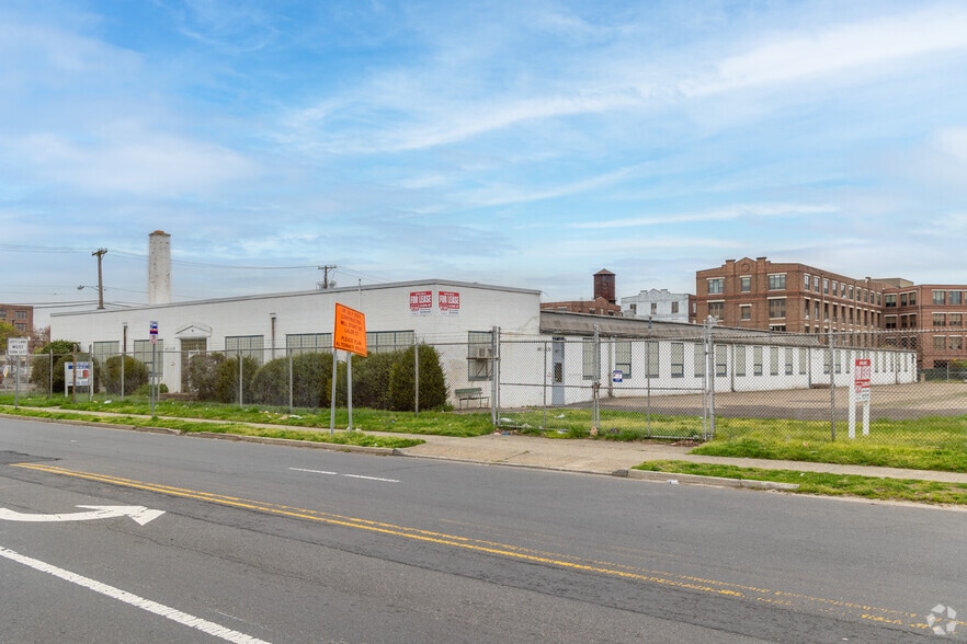 More Photos Of 480 Lalor St, Trenton Warehouse For Sale