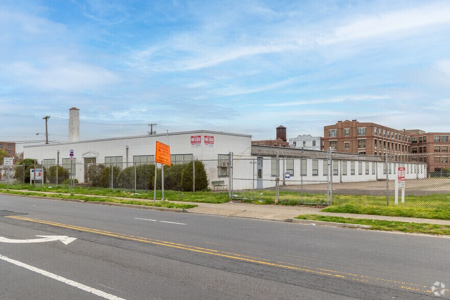 More Photos Of 480 Lalor St, Trenton Warehouse For Sale