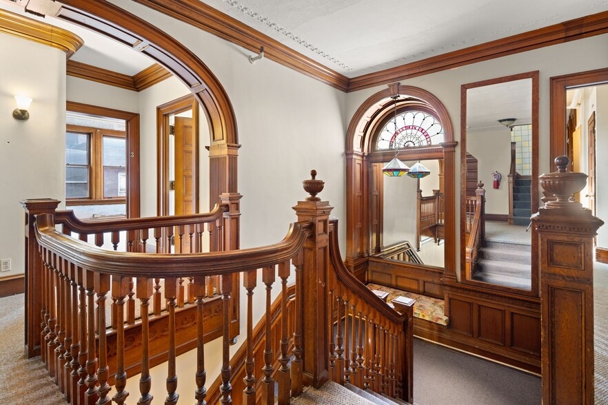 More Photos Of 360 Farmington Ave, Hartford Office Residential For Sale