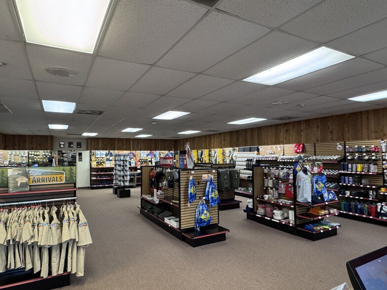 More Photos Of 1951 S Orange Blossom Trl, Apopka Office For Sale