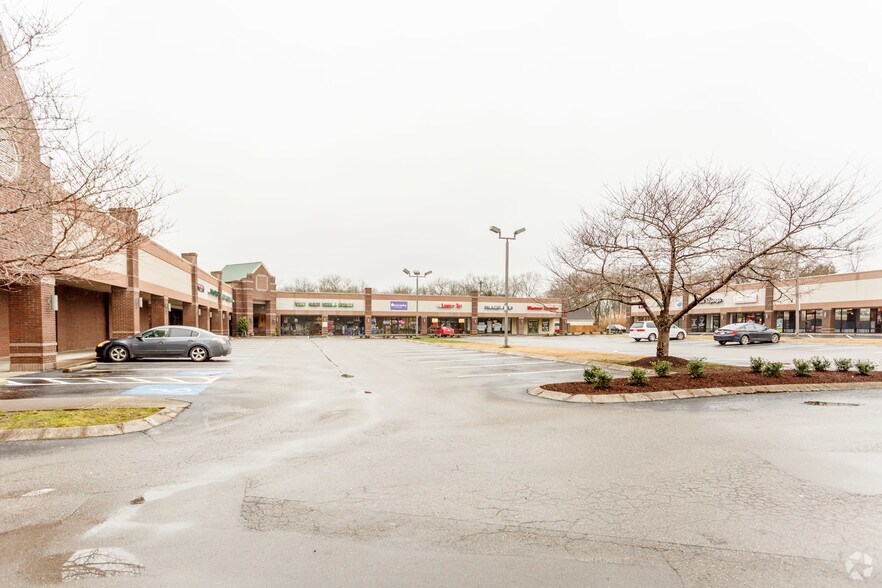 More Photos Of 506-516 W Main St, Lebanon General Retail For Lease