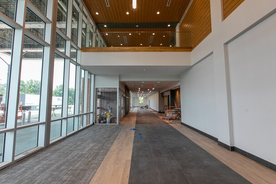 More Photos Of 1425 E Glendale Blvd., Valparaiso Healthcare For Lease