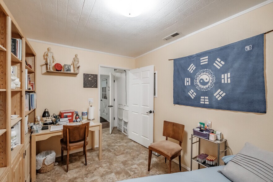 More Photos Of 909 Curry Rd, Roseburg Specialty For Sale