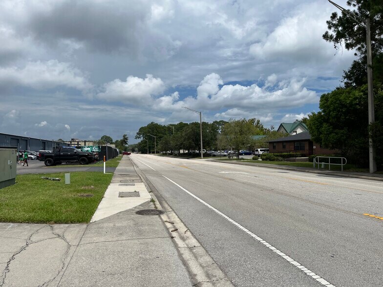 More Photos Of 5018 Spring Park Rd, Jacksonville Office For Lease