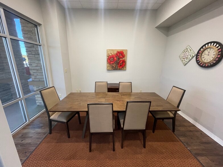 More Photos Of 3427-3445 N FM 1417, Sherman Storefront Retail Office For Lease