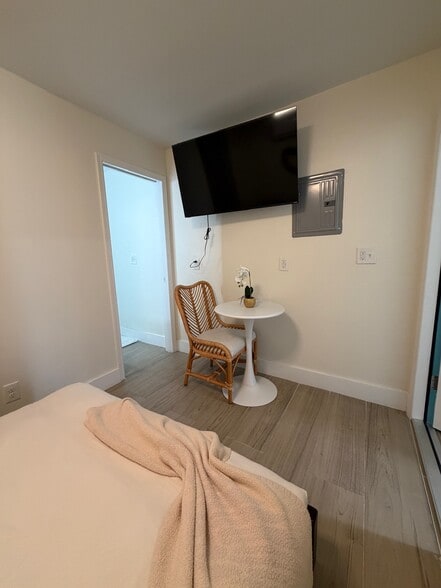 More Photos Of 2502 Tamarind Dr, Hutchinson Island Hotel For Sale