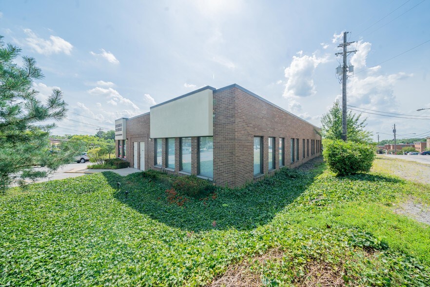 More Photos Of 12575 Rockside Rd, Garfield Heights Medical For Sale