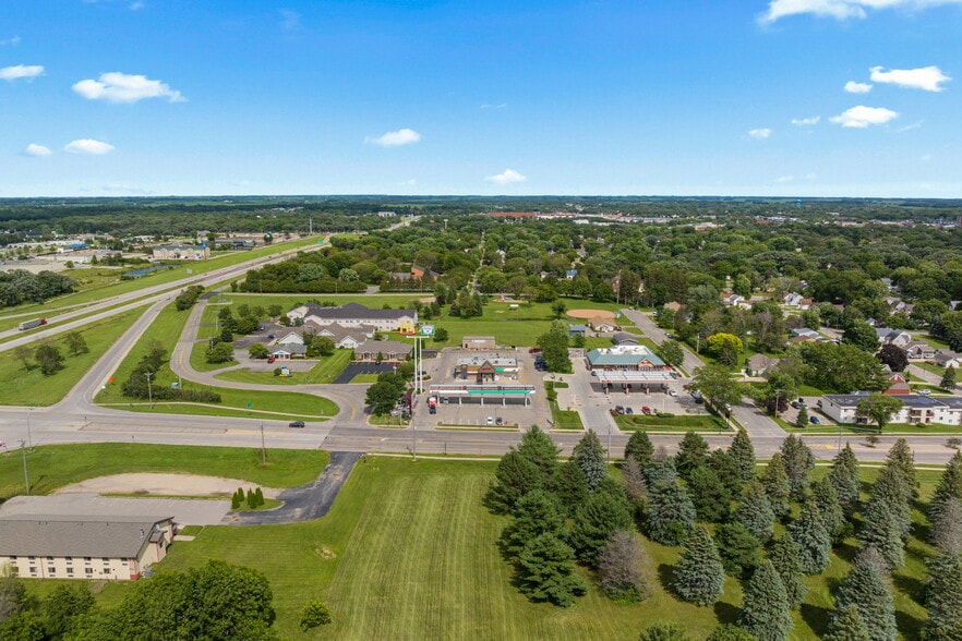 More Photos Of 1400 14th St NW, Austin Service Station For Sale