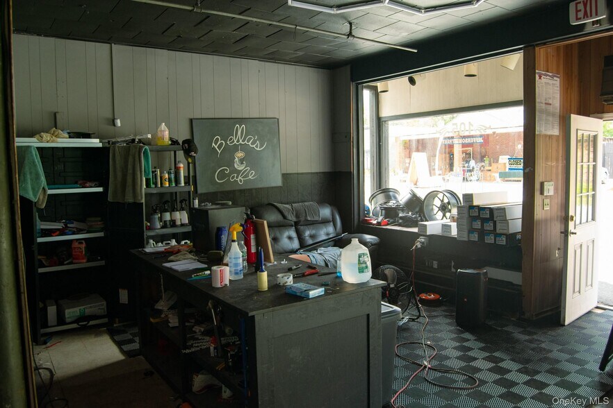 More Photos Of 107 Jefferson St, Monticello Storefront Retail Residential For Sale