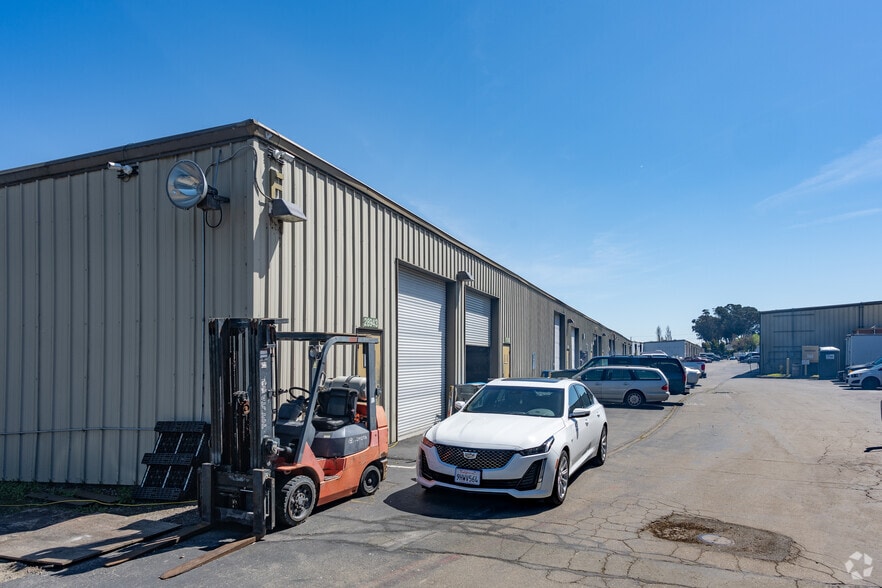 More Photos Of 29355 Arnold Dr, Sonoma Racetrack For Lease