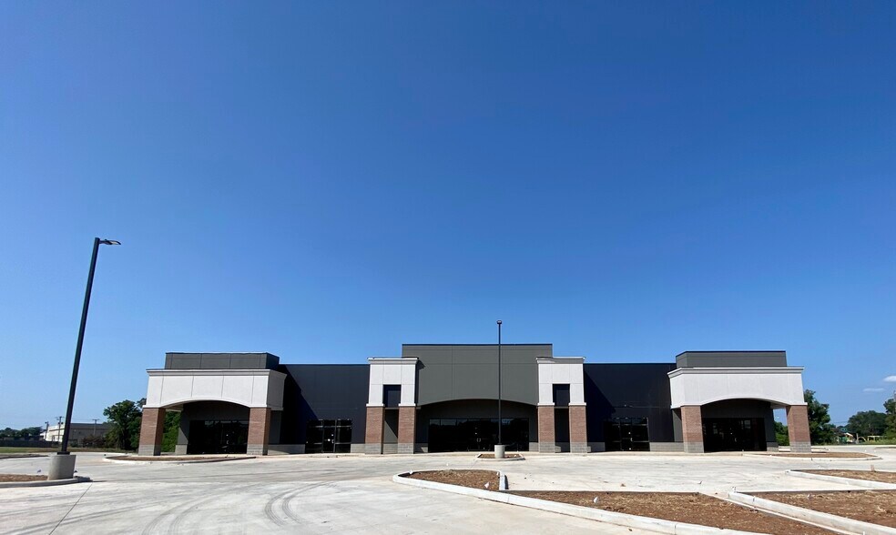 More Photos Of 1500 Swan Lake Road, Bossier City Office For Lease