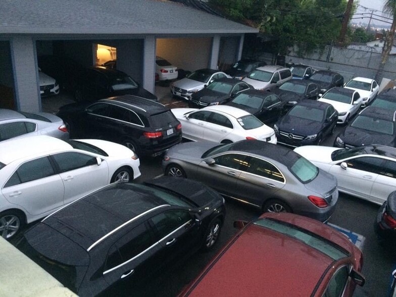 More Photos Of 910 E Whittier Blvd, La Habra Auto Dealership For Lease