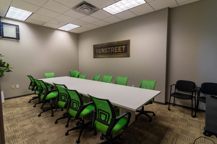 More Photos Of 1725 E Skyline Dr, Tucson Office For Lease