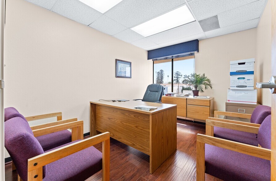 More Photos Of 2107 N Broadway, Santa Ana Loft Creative Space For Sale