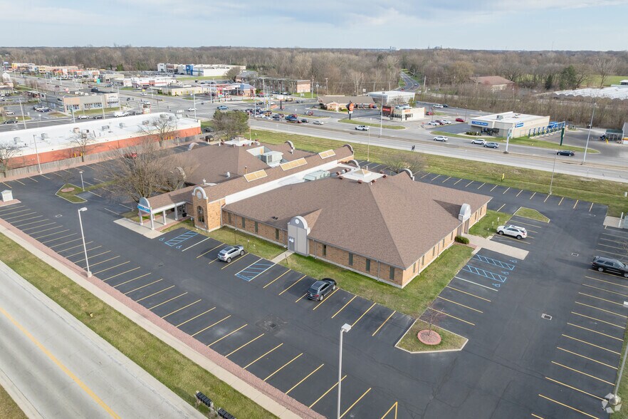 Primary Photo Of 6839-6855 Spring Valley Dr, Holland Medical For Lease