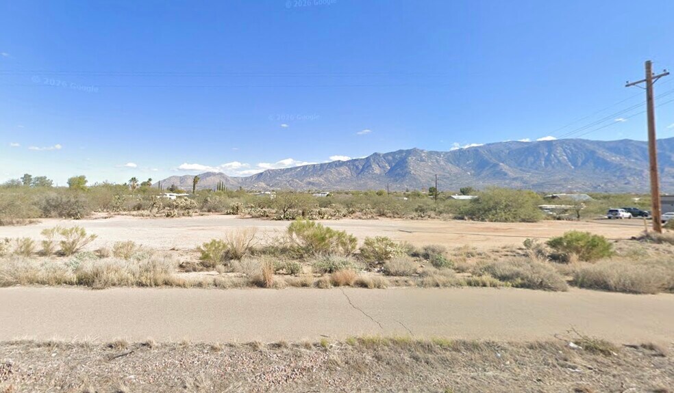 Primary Photo Of 15720 Oracle rd, Catalina Land For Sale