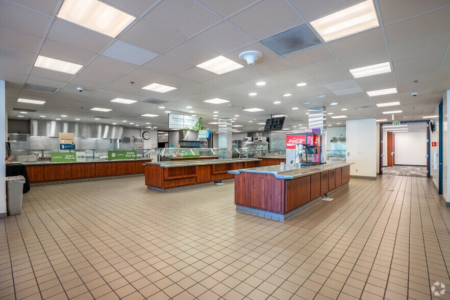 More Photos Of 450 American St, Simi Valley Office For Lease