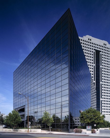 More Photos Of 4000 W Alameda Ave, Burbank Office For Lease