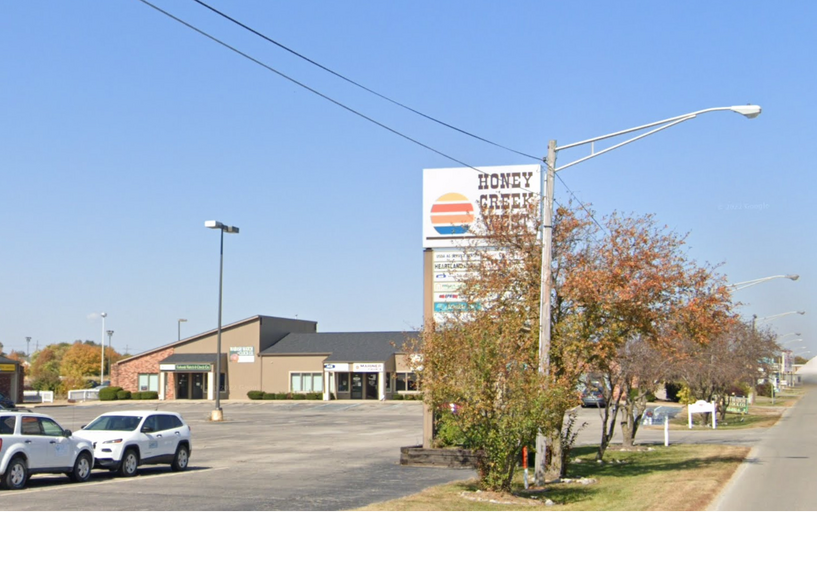 Primary Photo Of 3185 S 3rd Pl, Terre Haute General Retail For Lease