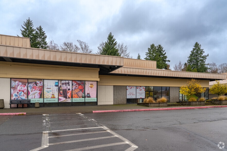 More Photos Of 10100-10124 SW Washington Square Rd, Tigard General Retail For Lease