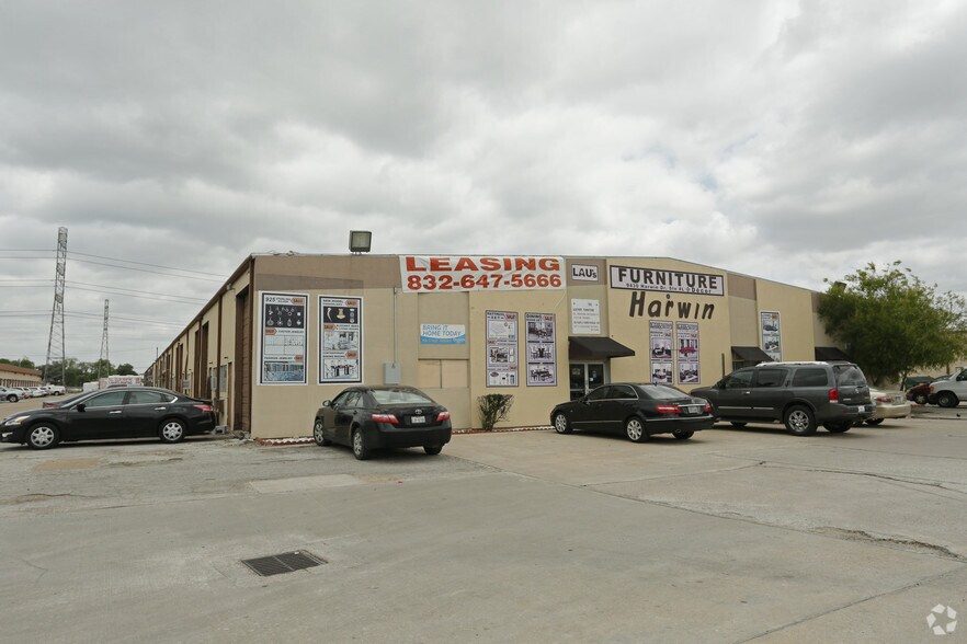 More Photos Of 9450 Harwin Dr, Houston Unknown For Lease