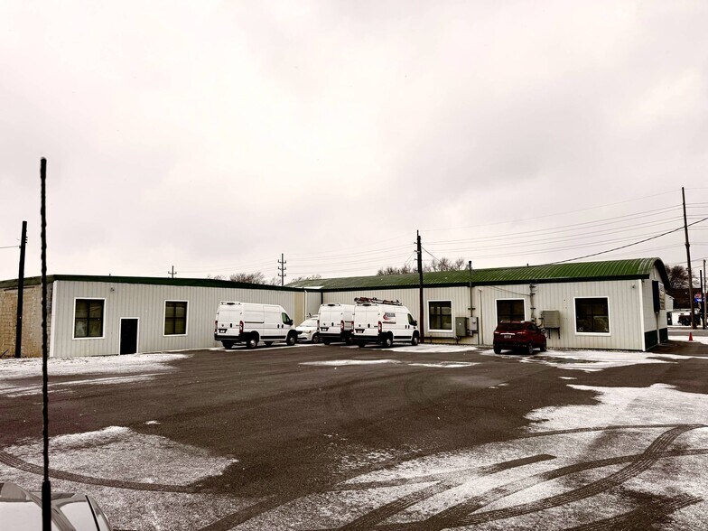 More Photos Of 912 S Metcalf St, Lima Industrial For Sale