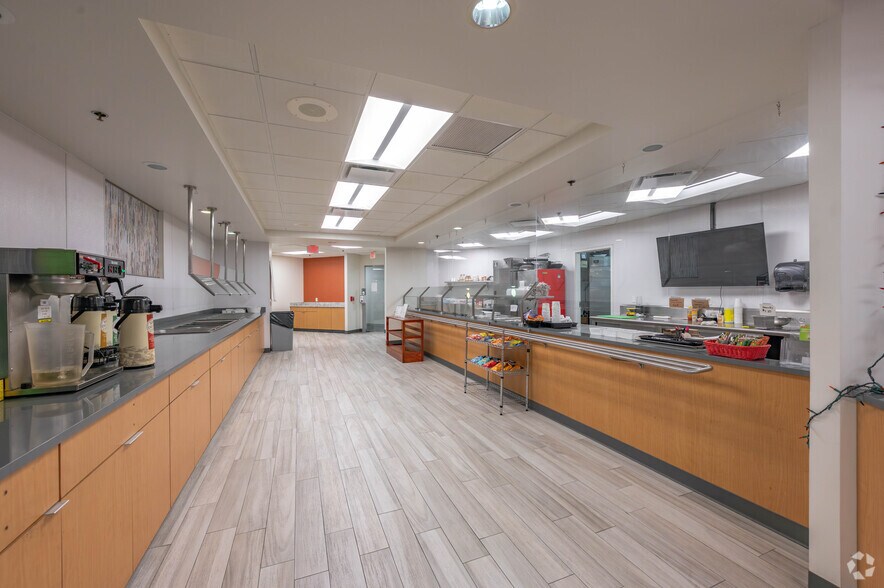 More Photos Of 99 Hawley Ln, Stratford Medical For Lease