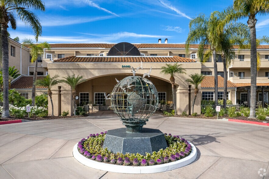 More Photos Of 24300 El Toro Rd, Laguna Woods Assisted Living For Lease
